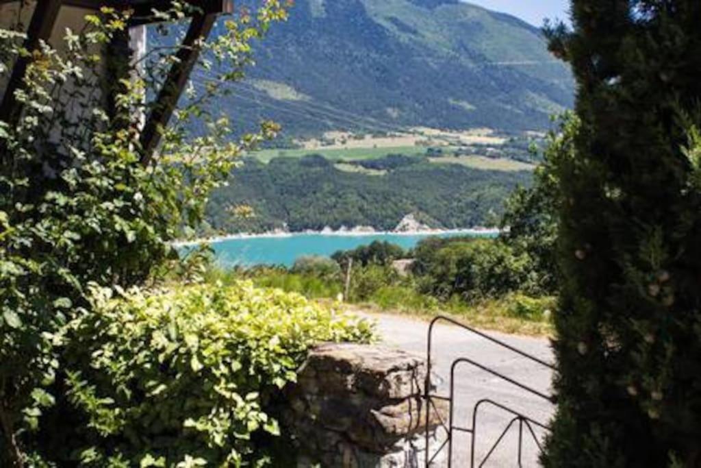 Gite De Charme : La Grange Au Lac Azur Treffort  Екстериор снимка