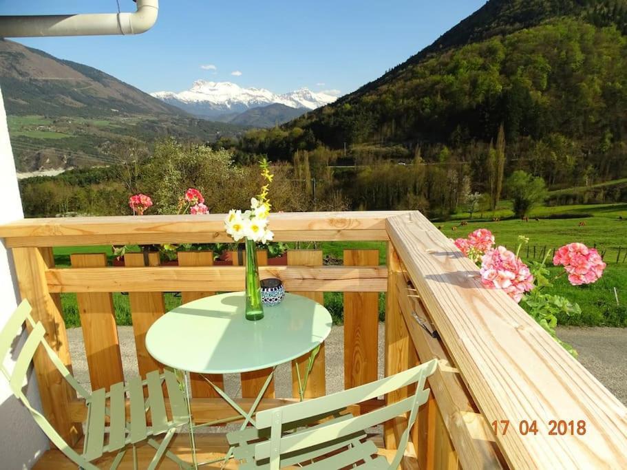Gite De Charme : La Grange Au Lac Azur Treffort  Екстериор снимка